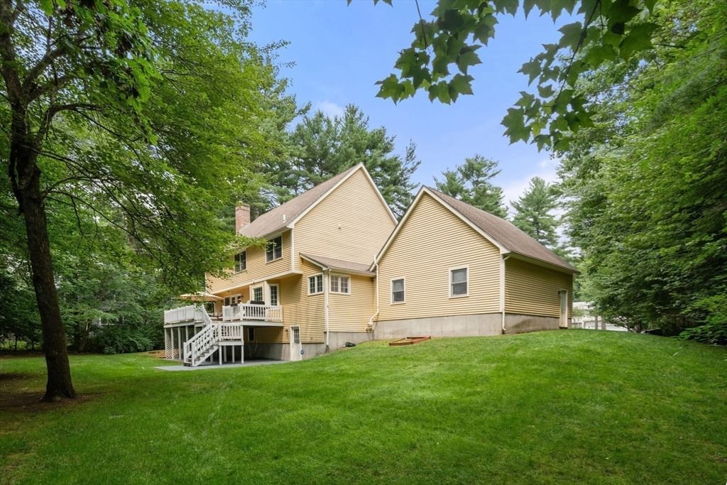27 Lancashire Dr, Mansfield, MA Photo #26