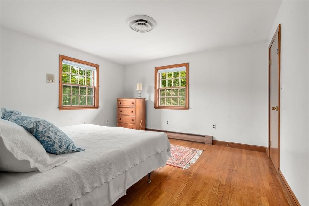 40 Cape Cod Ln, Milton, MA 02186 photo 4