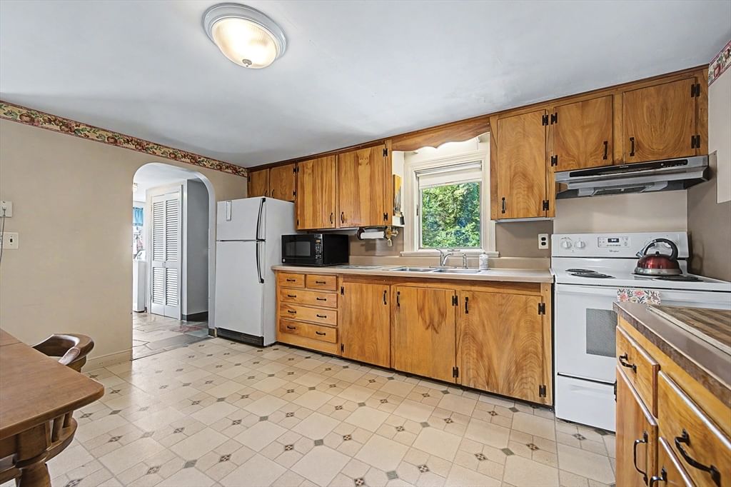 201 Stone St, Walpole, MA Photo #13