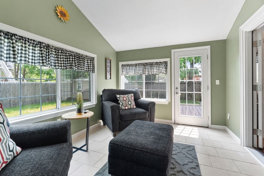 86 Mowry Avenue, East Providence, RI, 86 Mowry Avenue, East Providence, RI Photo #22