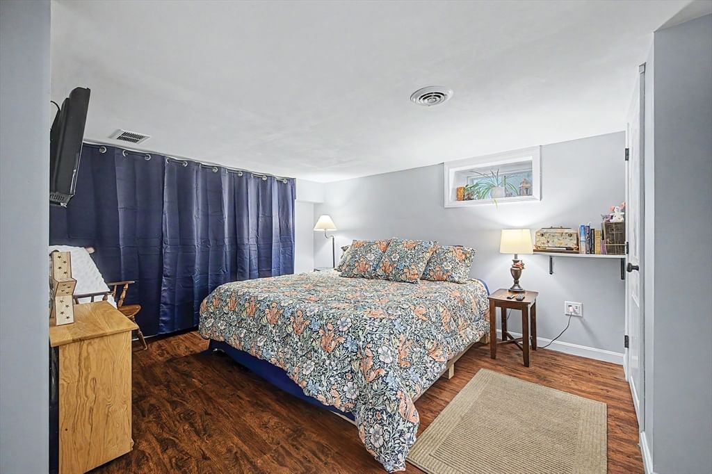 26 W Leonard St Foxboro — Photo 26 of 32