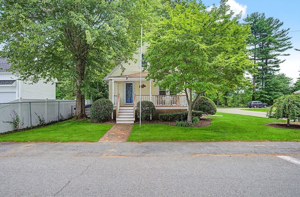 26 W Leonard St Foxboro — Photo 28 of 32