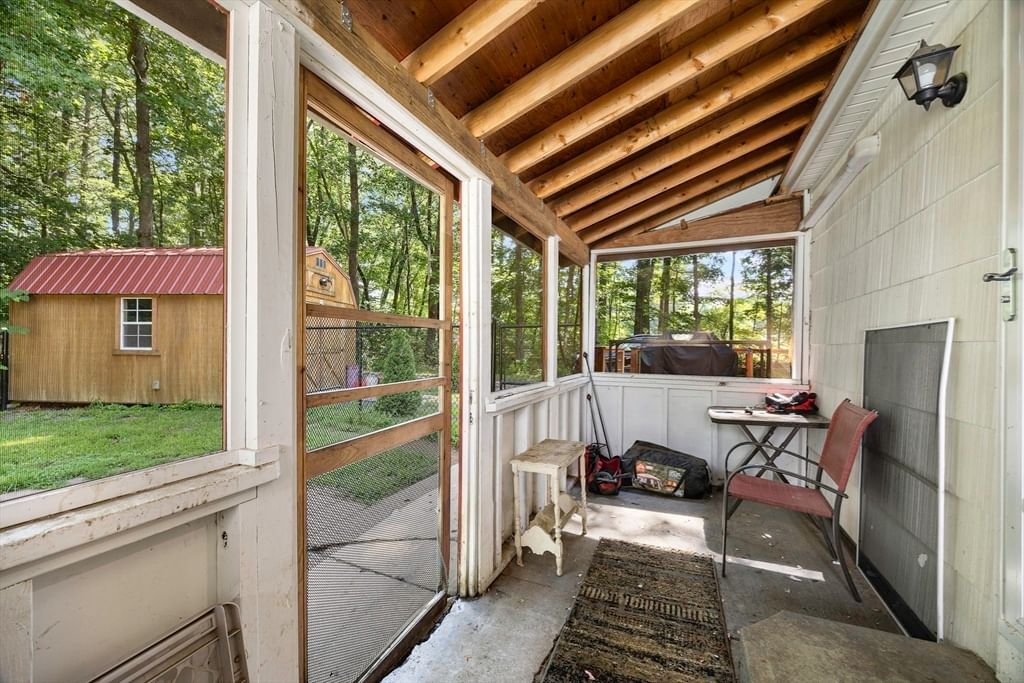 284 Buck Pond Rd Westfield — Photo 21 of 36