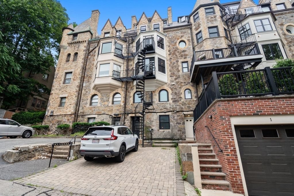324 Tappan #PH Brookline — Photo 31 of 32
