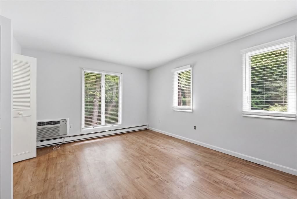 155 Porter Lake Drive #155, Springfield, MA Photo #18