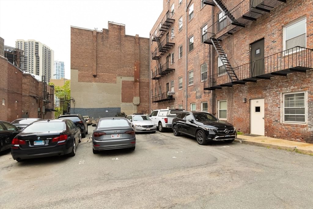 17 Bowdoin St #3C Boston — Photo 11 of 18