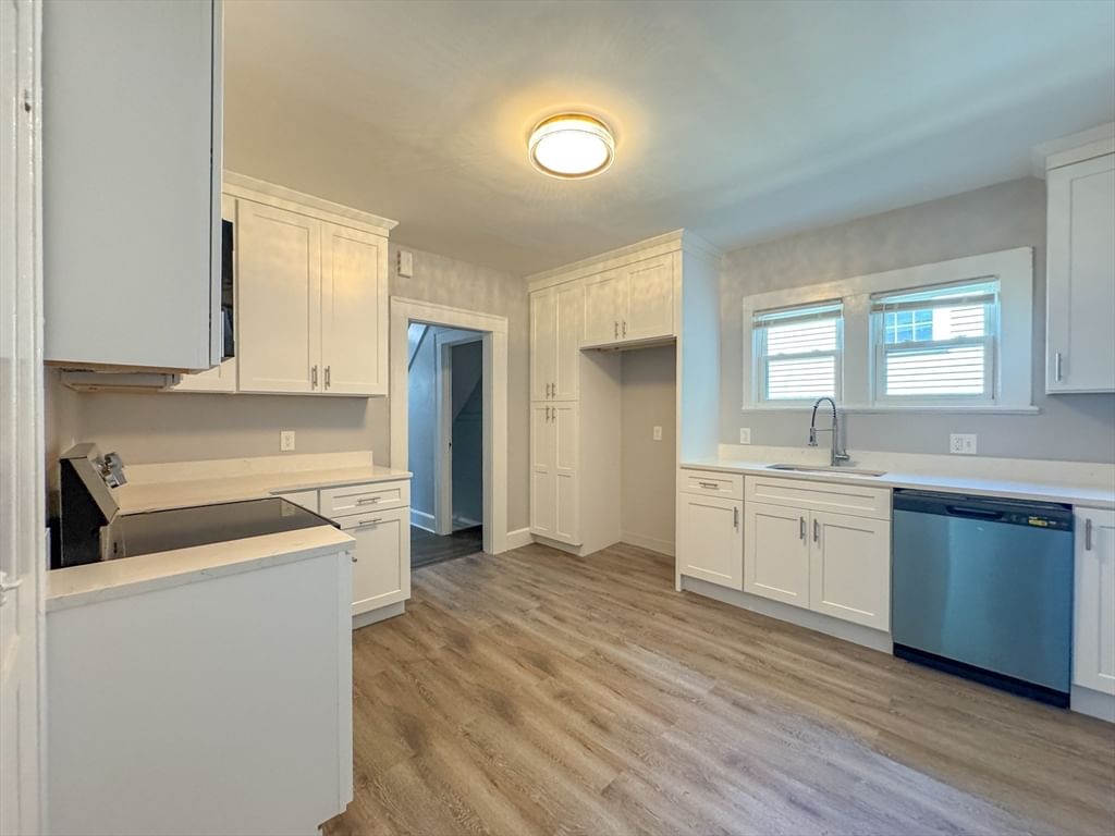 185 Leyfred Ter Springfield — Photo 12 of 35