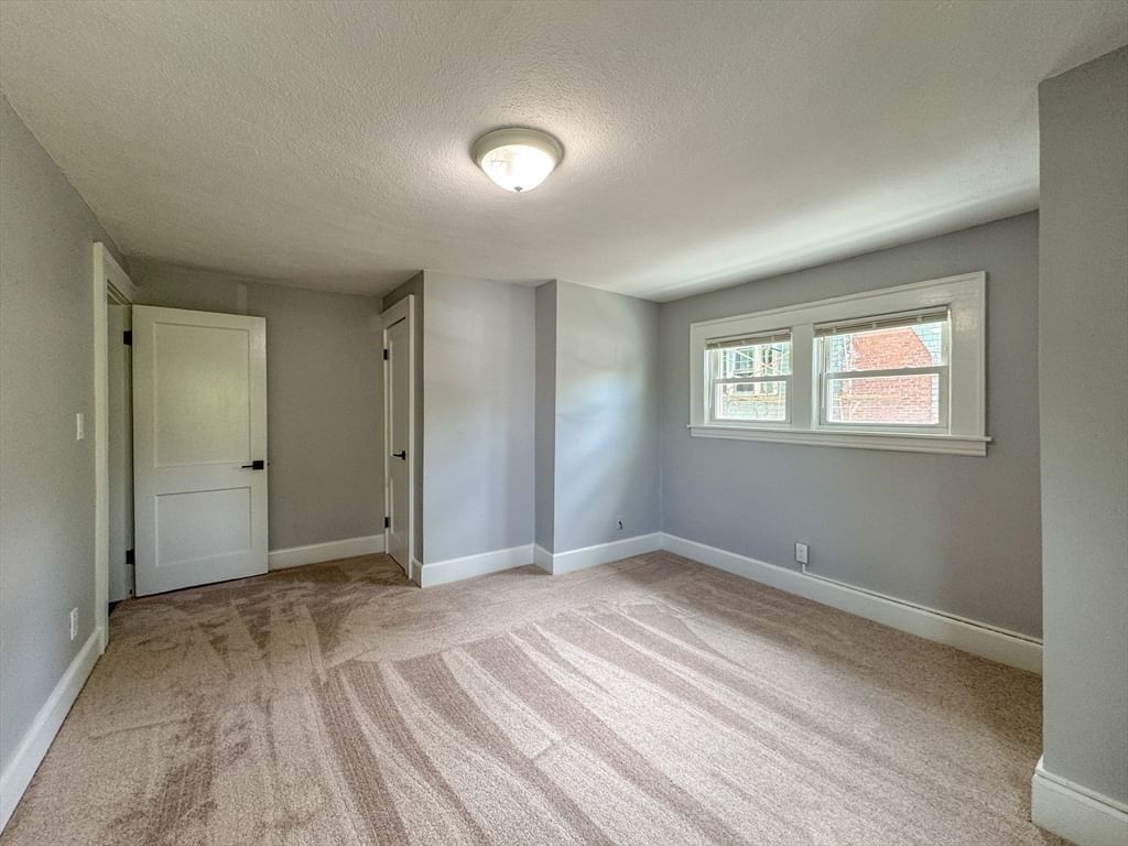 185 Leyfred Ter Springfield — Photo 14 of 35