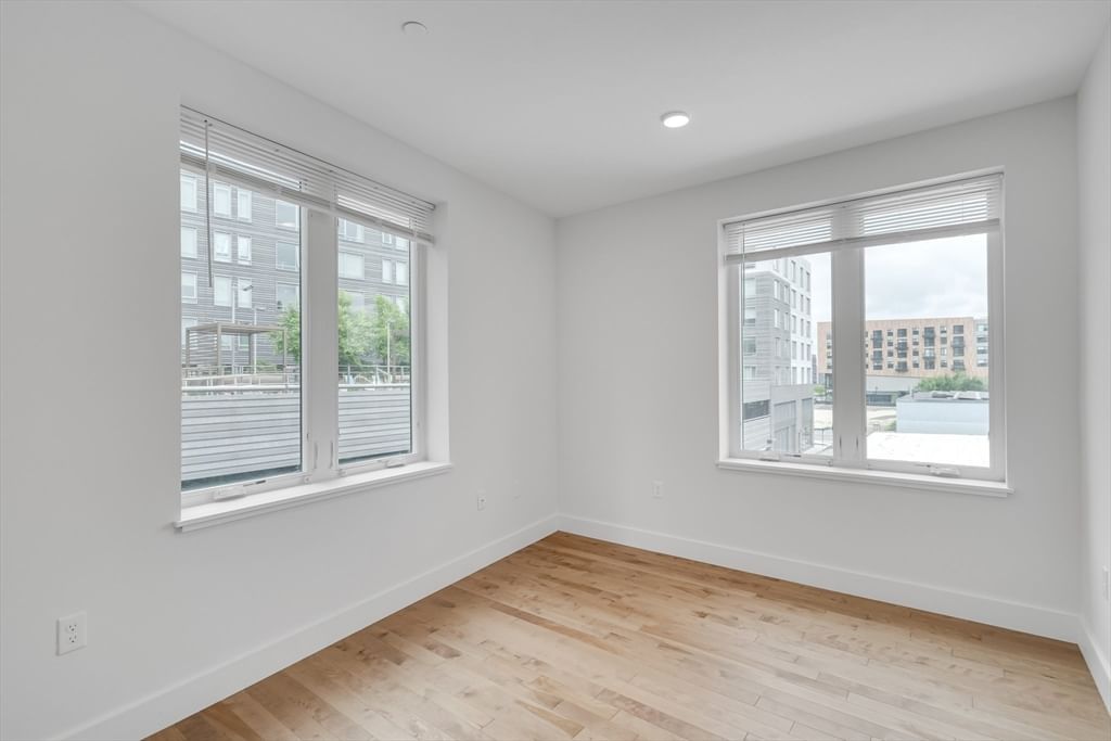 50 Hichborn St #308 Boston — Photo 9 of 31