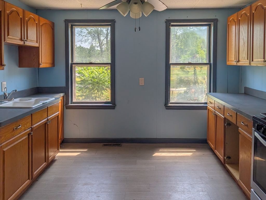 55 Liberty St Taunton — Photo 12 of 35