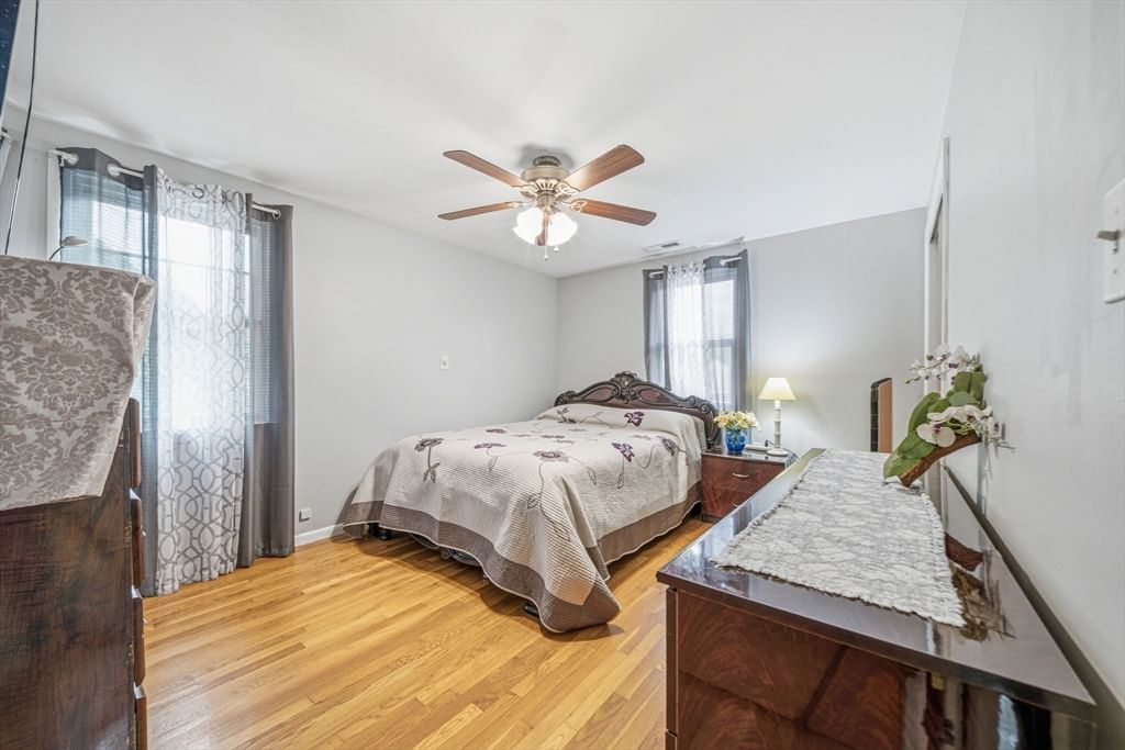 130 Elwell St, Malden, MA 02148 photo 4