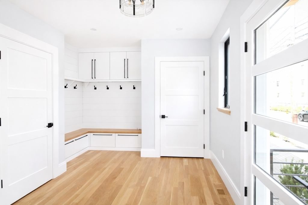 316 School St #1 Waltham — Photo 10 of 35
