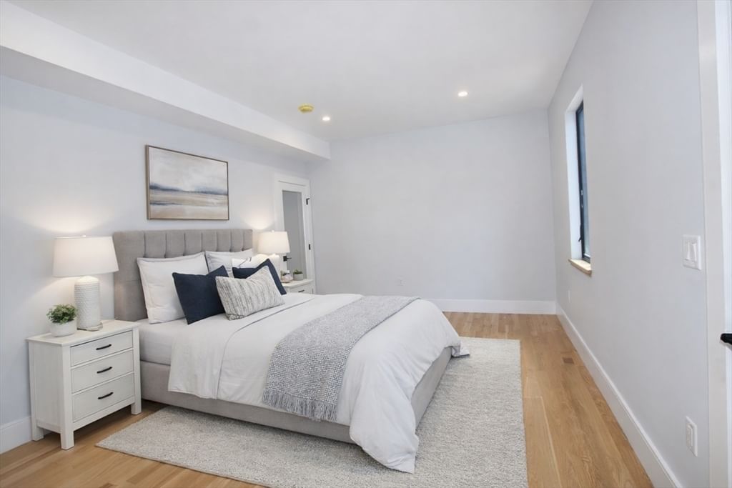 316 School St #1 Waltham — Photo 12 of 35
