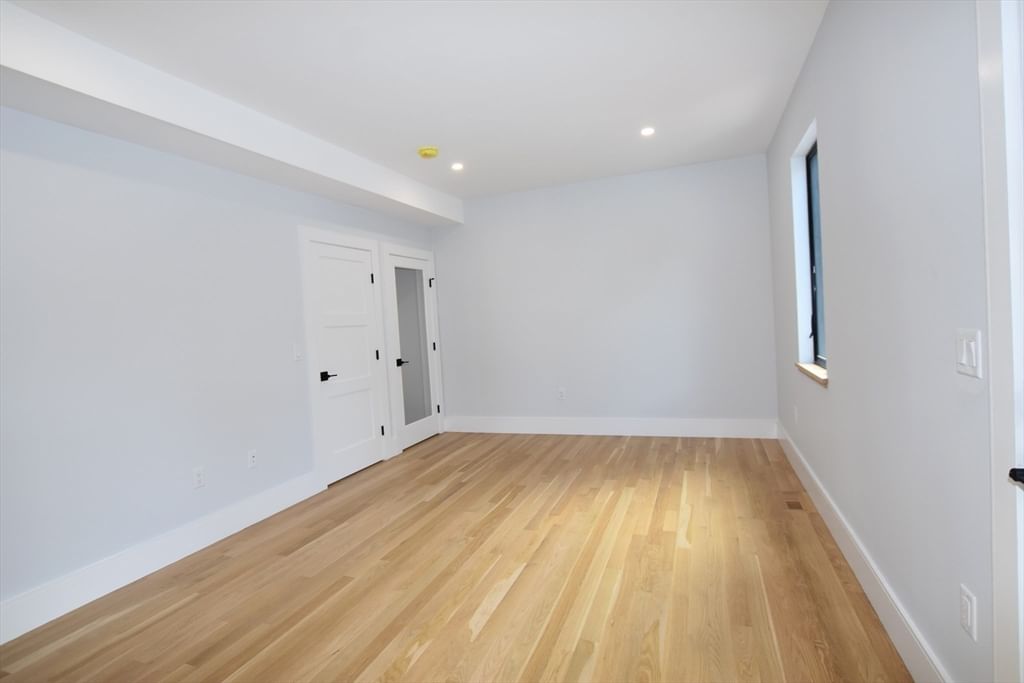 316 School St #1 Waltham — Photo 13 of 35