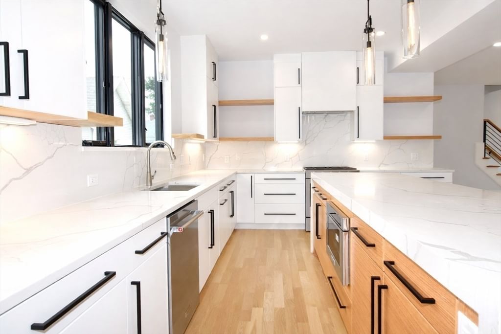 316 School St #1 Waltham — Photo 9 of 35