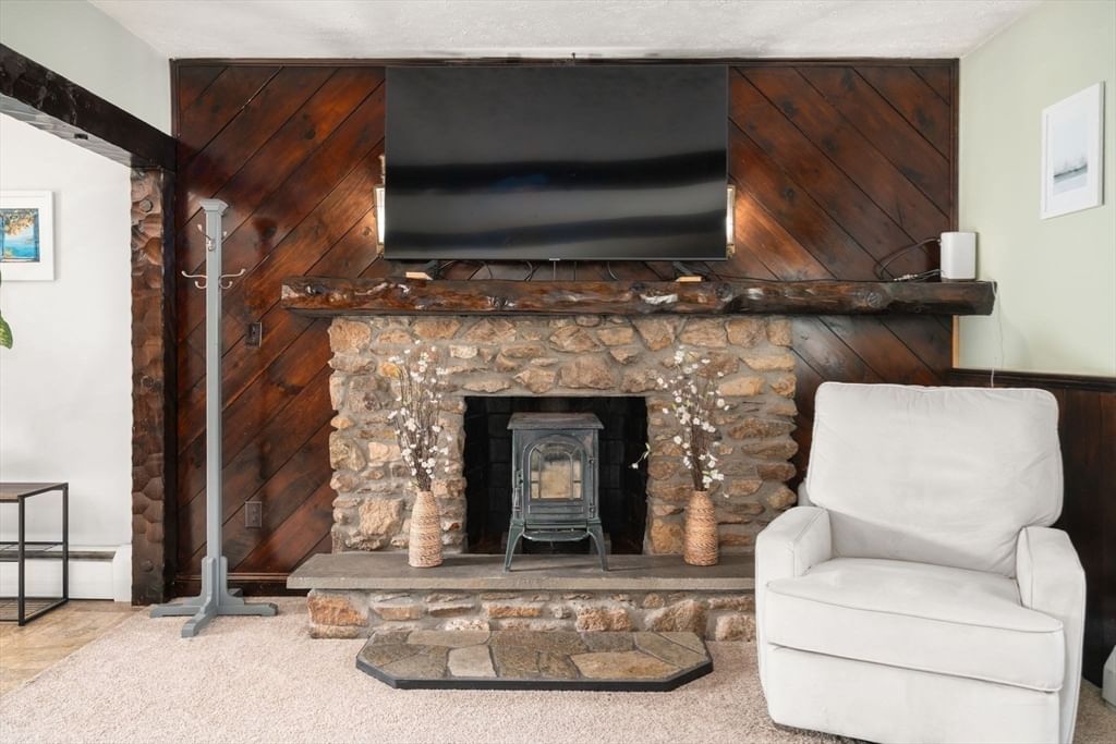 375 Middle Rd, Acushnet, MA, 375 Middle Rd, Acushnet, MA Photo #7