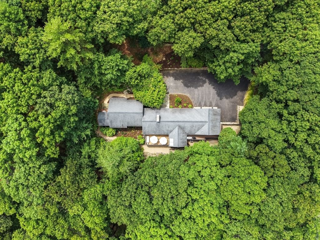 34 Hilltop Rd, Weston, MA, 34 Hilltop Rd, Weston, MA Photo #2