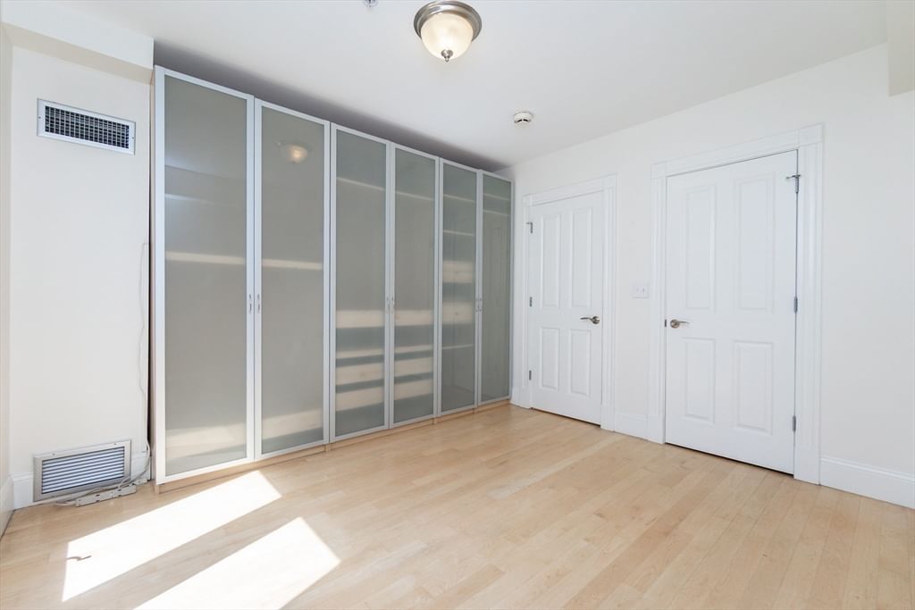 45 W Broadway #208 Boston — Photo 18 of 24