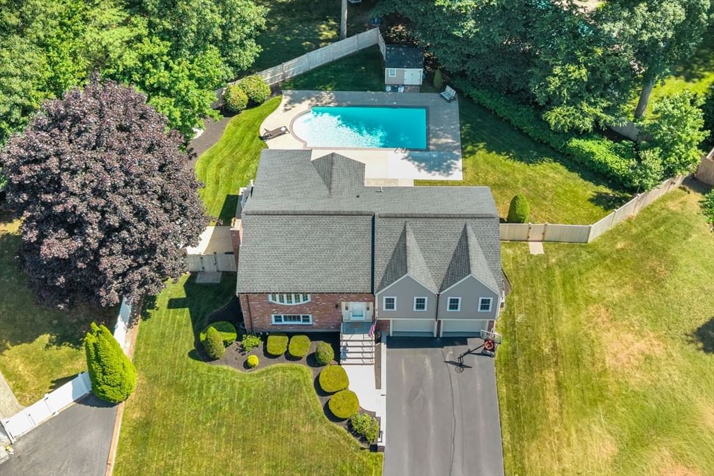 34 Judith Cir, Dedham, MA Photo #4