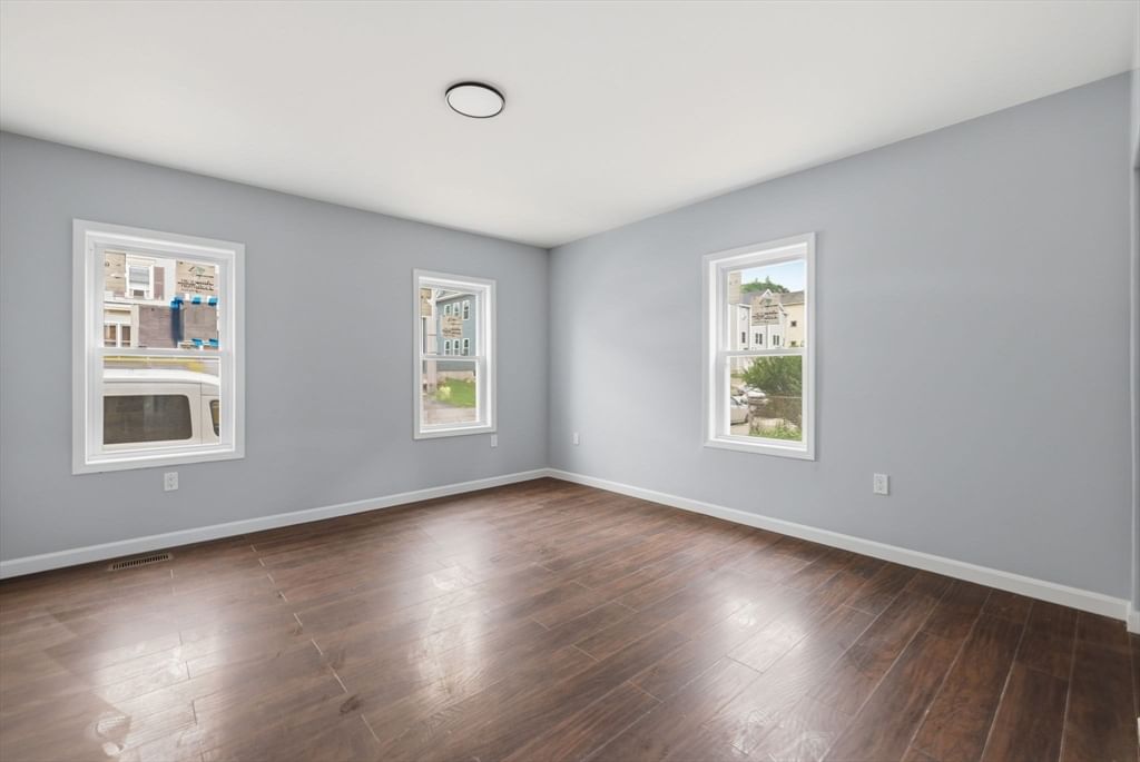 14 Cutler St Worcester — Photo 13 of 30