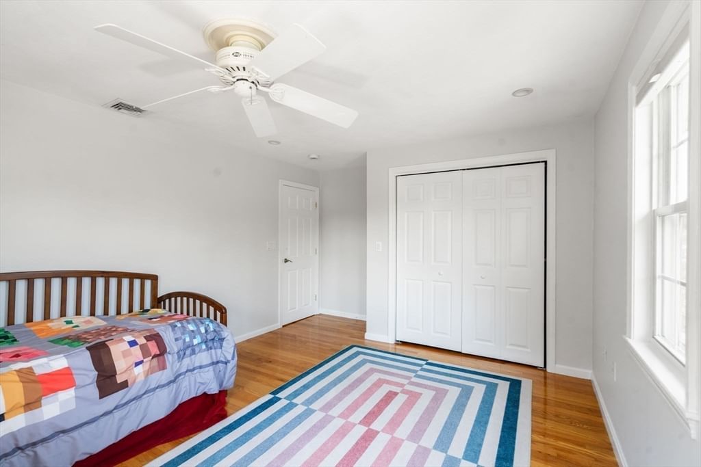 32 Grosvenor Rd Waltham — Photo 21 of 39