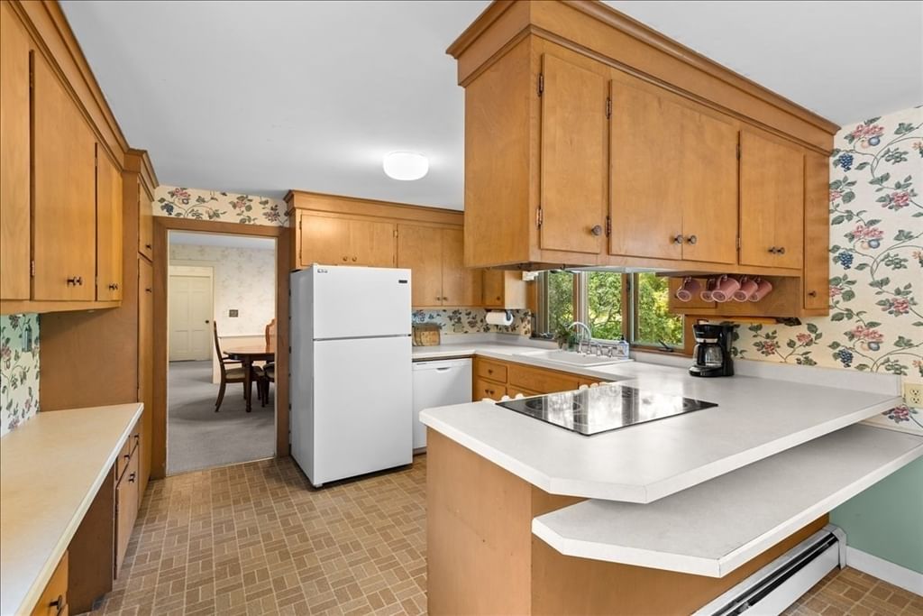 39 Coleridge Dr, Falmouth, MA Photo #11