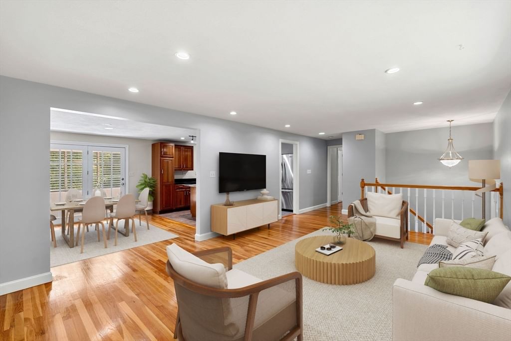 15 Crestwood Drive, Framingham, MA Photo #5