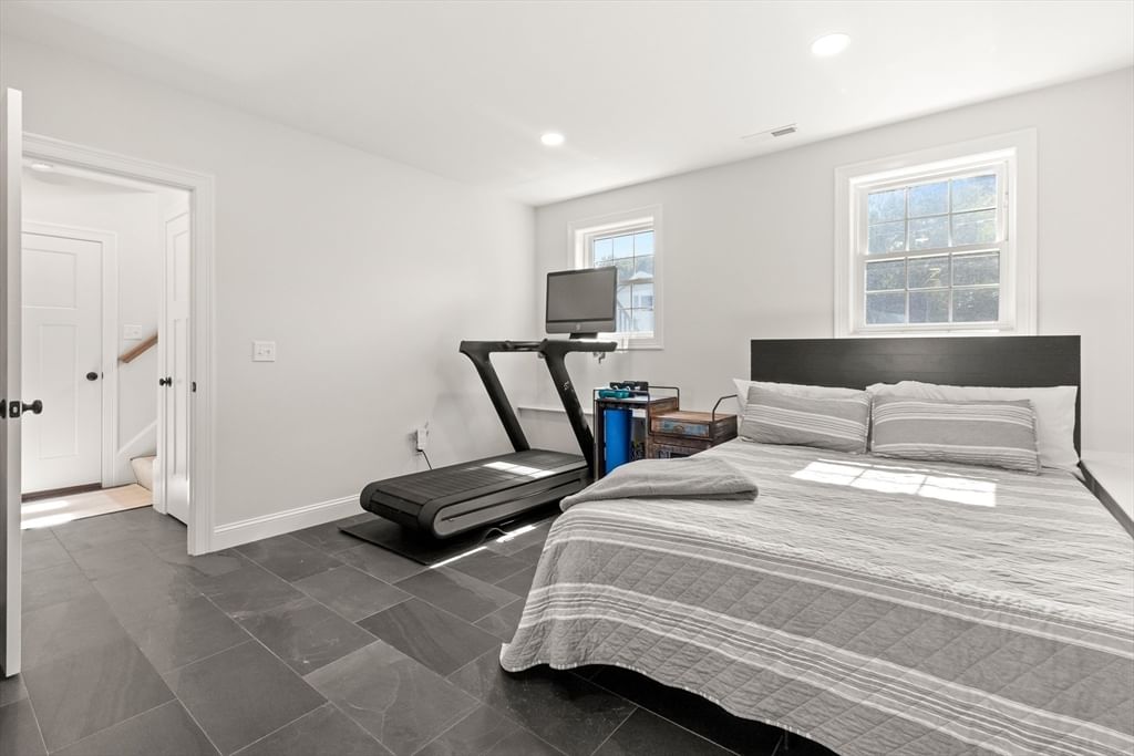 59 Riverview Ave, Danvers, MA Photo #27
