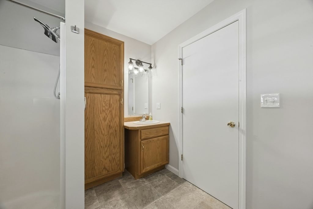 17 Bonner Avenue, Fitchburg, MA Photo #16