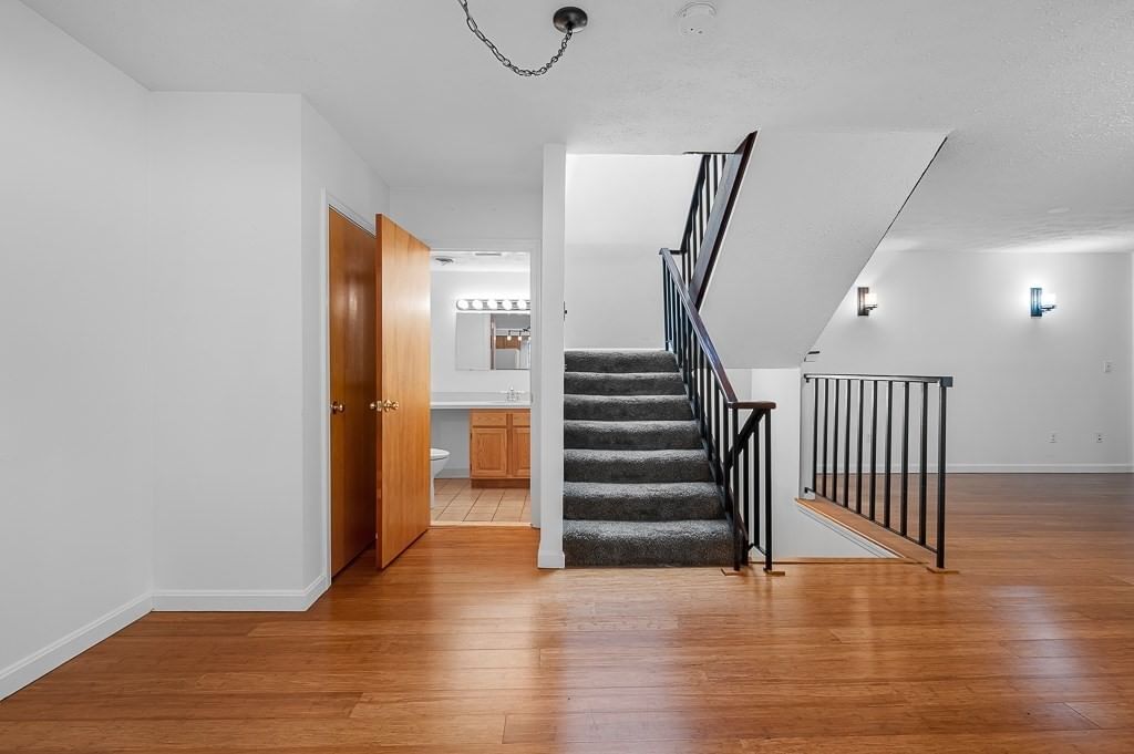 54 Voyagers Ln #54, Ashland, MA Photo #17