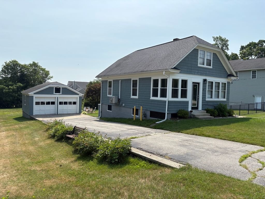 202 Lincoln ST, Seekonk, MA Photo #4