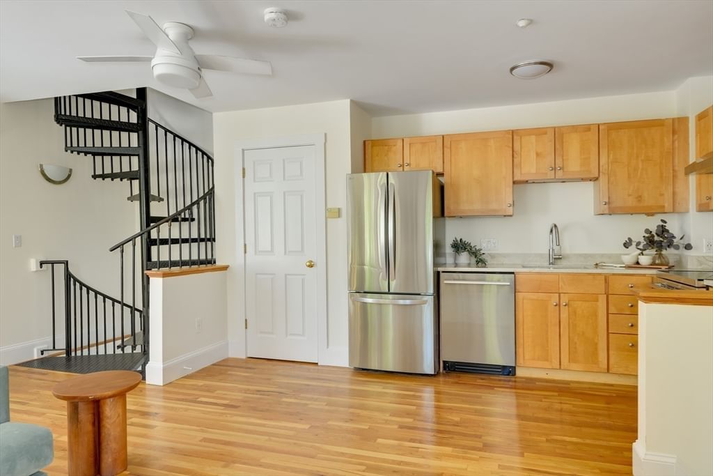 411 Norfolk Street #2-A Somerville — Photo 8 of 20