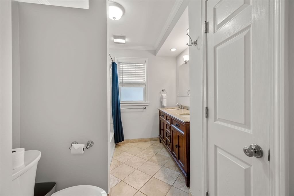 65-67 Saint James Circle, Newton, MA Photo #20