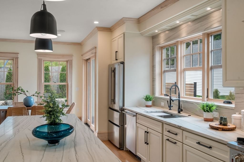73 Main Street, Hull, MA Photo #13