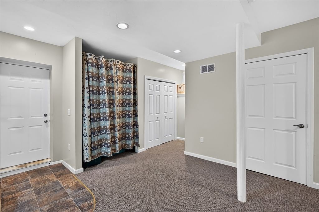 12 Clearwater Dr Plymouth — Photo 25 of 42