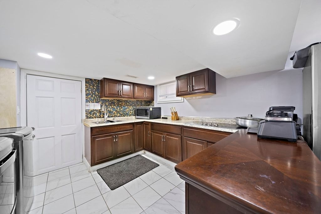 105 Cross St, Randolph, MA, 105 Cross St, Randolph, MA Photo #22