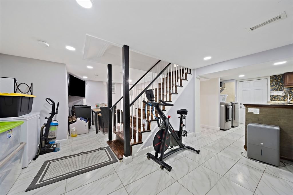 105 Cross St, Randolph, MA, 105 Cross St, Randolph, MA Photo #27