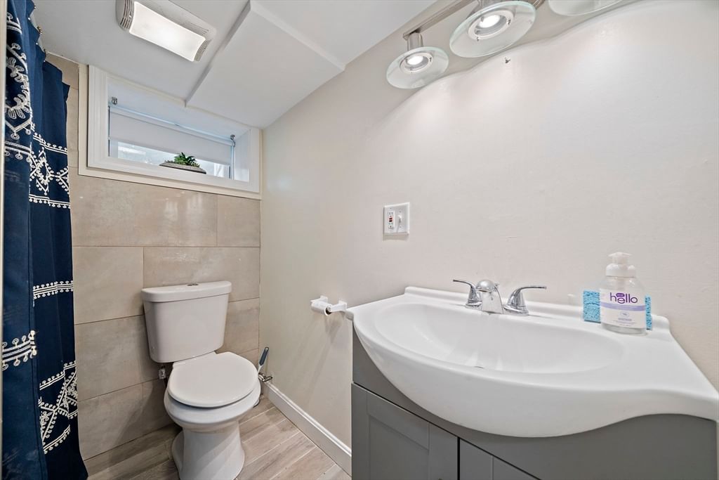 105 Cross St, Randolph, MA, 105 Cross St, Randolph, MA Photo #30