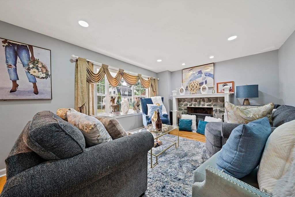 105 Cross St, Randolph, MA, 105 Cross St, Randolph, MA Photo #9