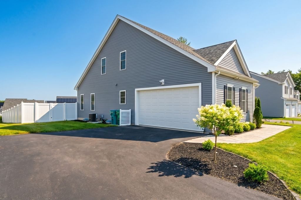 208 Crownshield Ave #208, Uxbridge, MA, 208 Crownshield Ave #208, Uxbridge, MA Photo #3