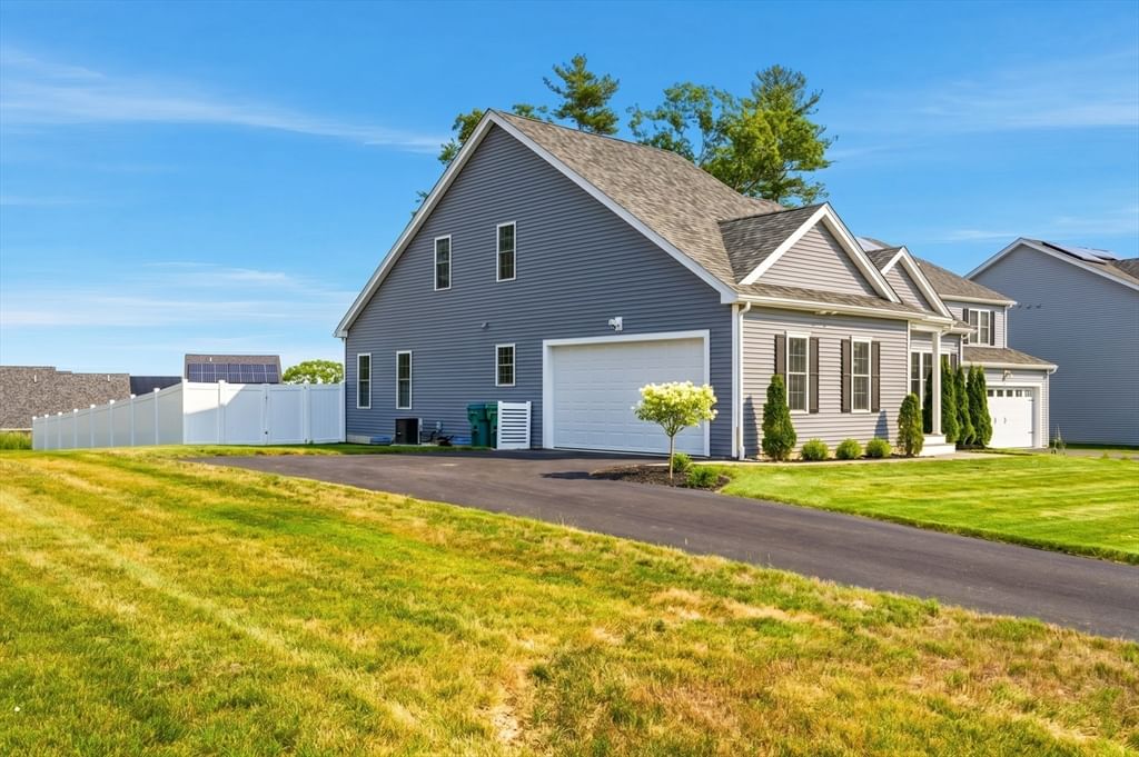 208 Crownshield Ave #208, Uxbridge, MA, 208 Crownshield Ave #208, Uxbridge, MA Photo #4