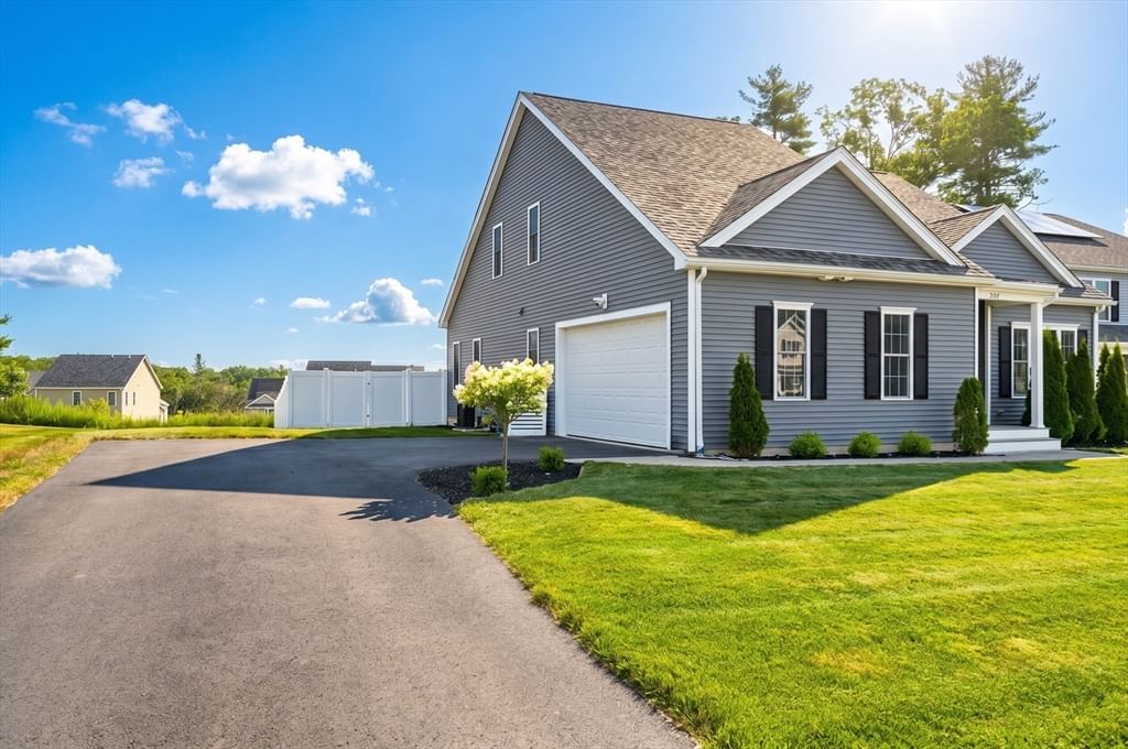 208 Crownshield Ave #208, Uxbridge, MA, 208 Crownshield Ave #208, Uxbridge, MA Photo #5