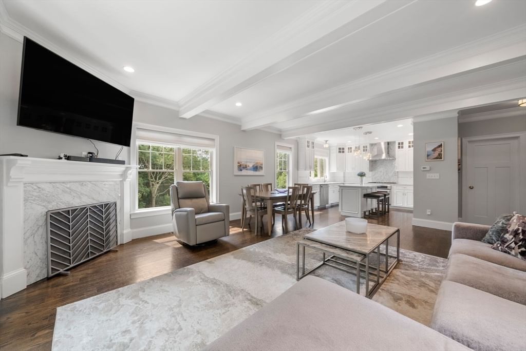 126 Walnut St #126, Wellesley, MA Photo #10