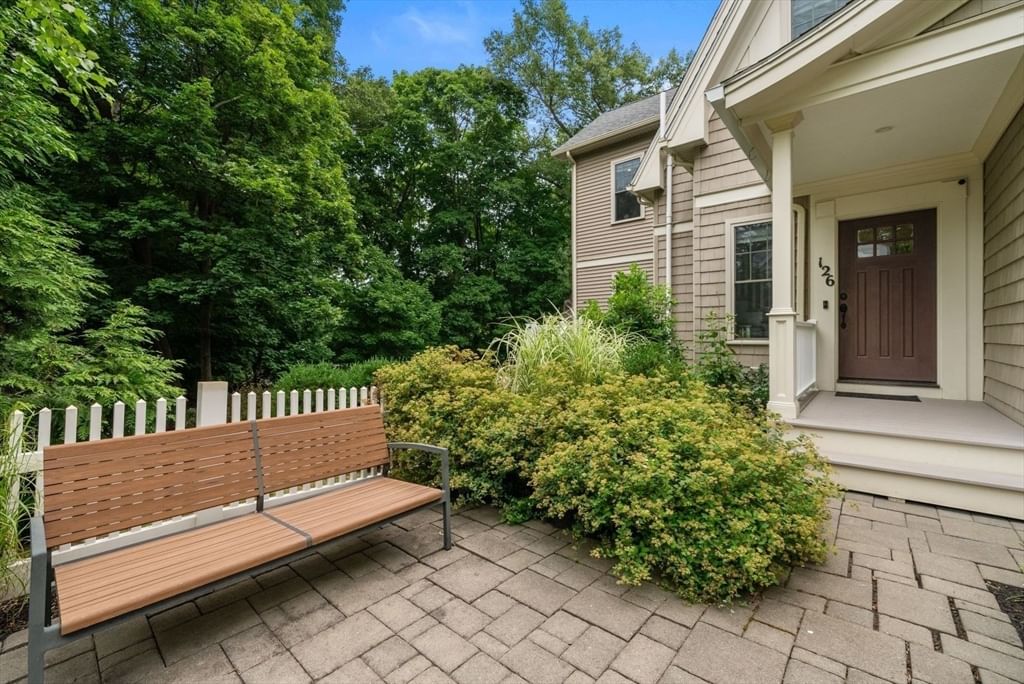 126 Walnut St #126, Wellesley, MA Photo #2
