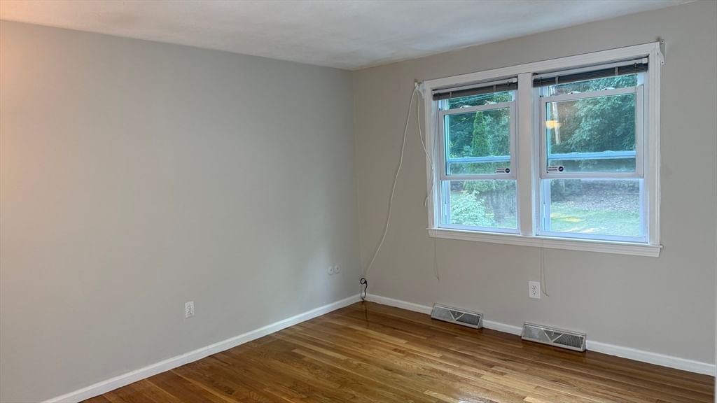 48 Badger Rd Framingham — Photo 17 of 42