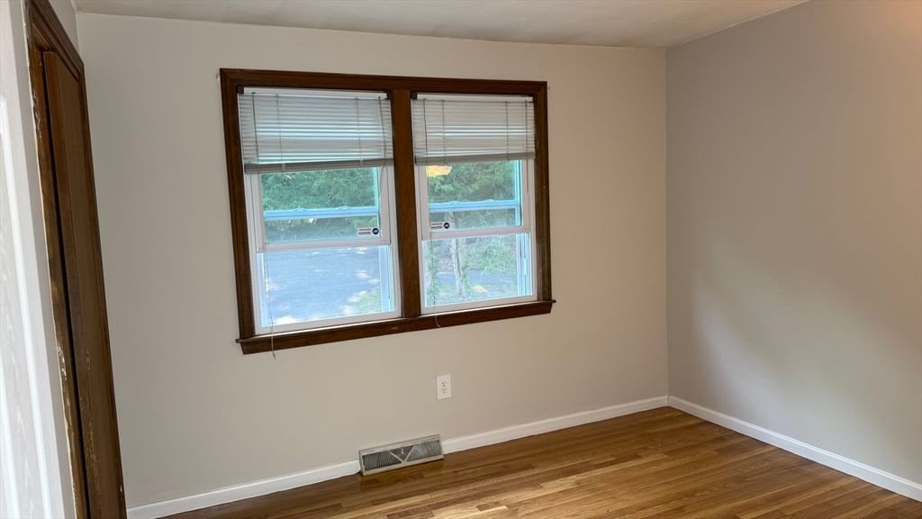 48 Badger Rd Framingham — Photo 19 of 42