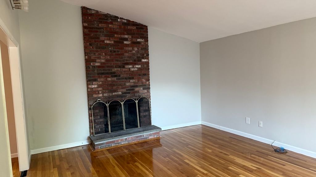 48 Badger Rd Framingham — Photo 6 of 42
