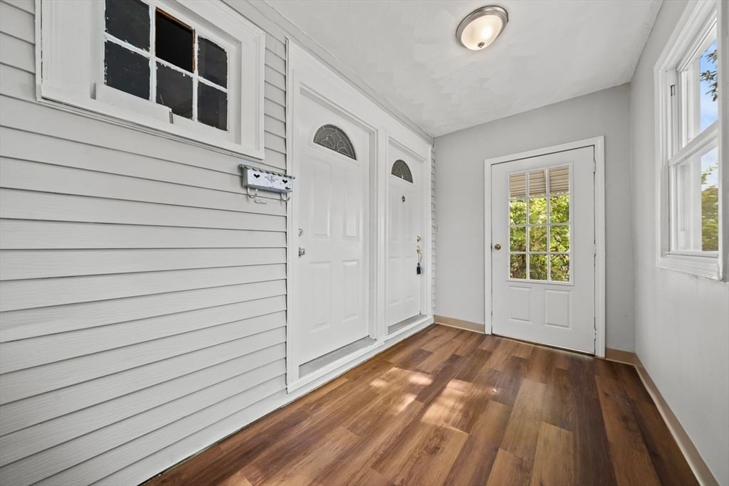 391 Poplar St, Boston, MA Photo #10