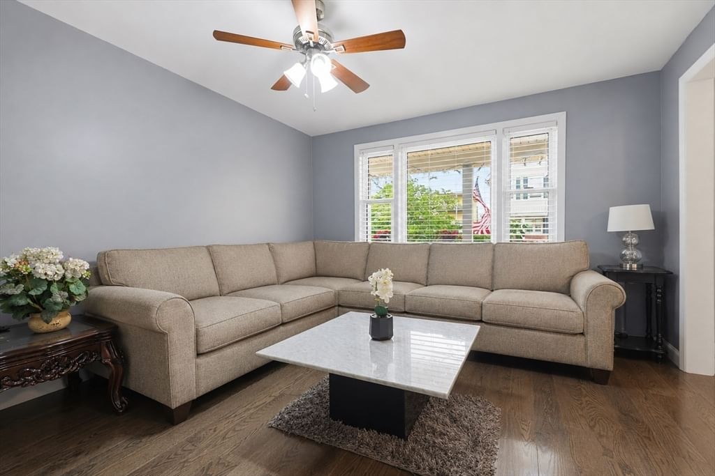 109 Cleveland Ave, Everett, MA 02149 photo 3