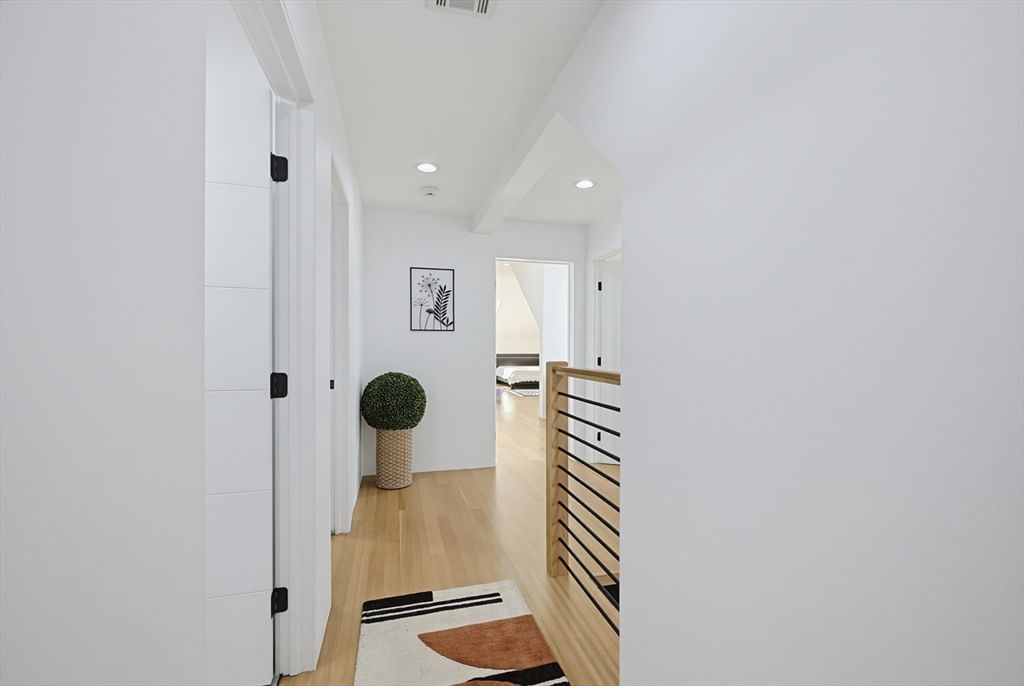 2 Vine St, Wrentham, MA Photo #28